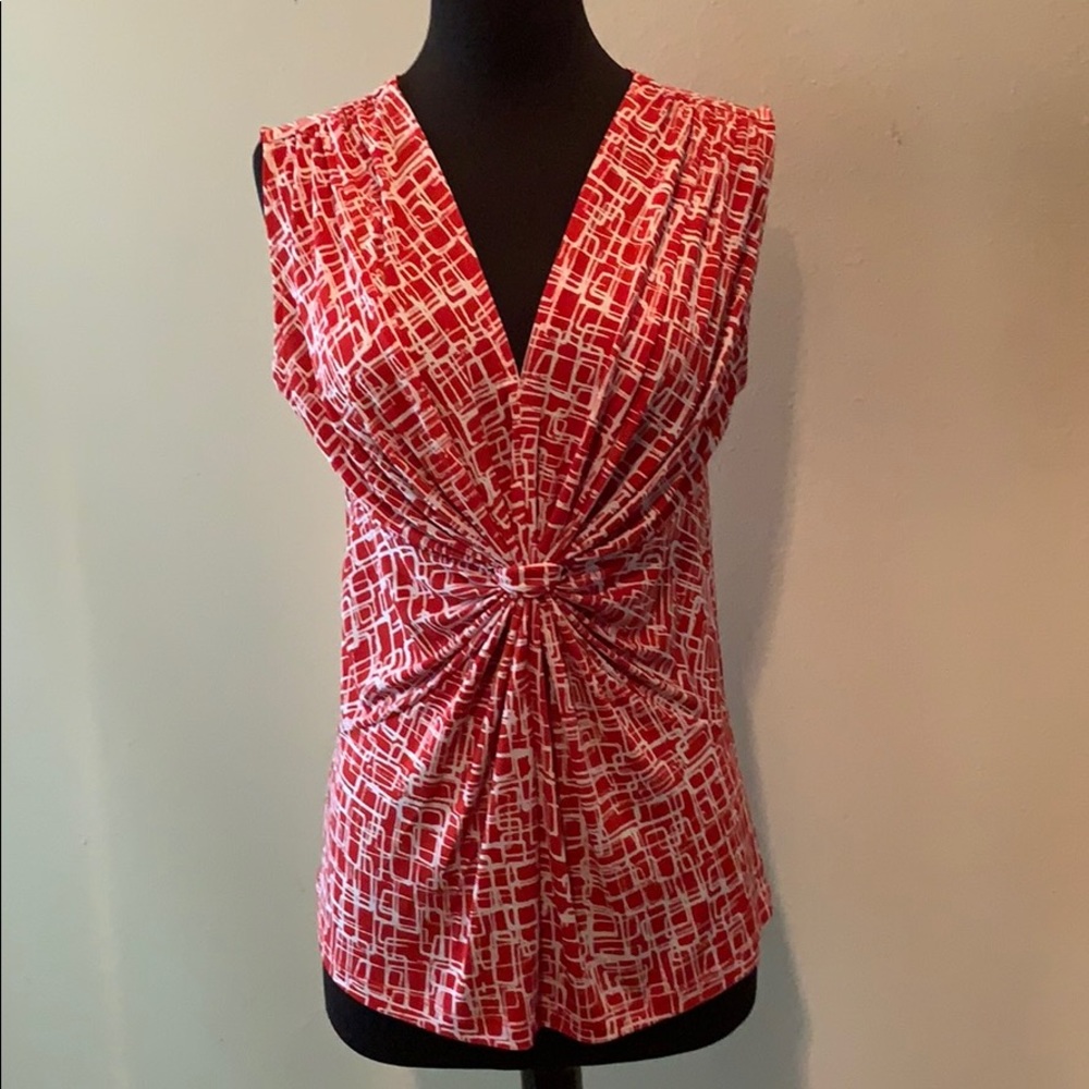 Sleeveless blouse